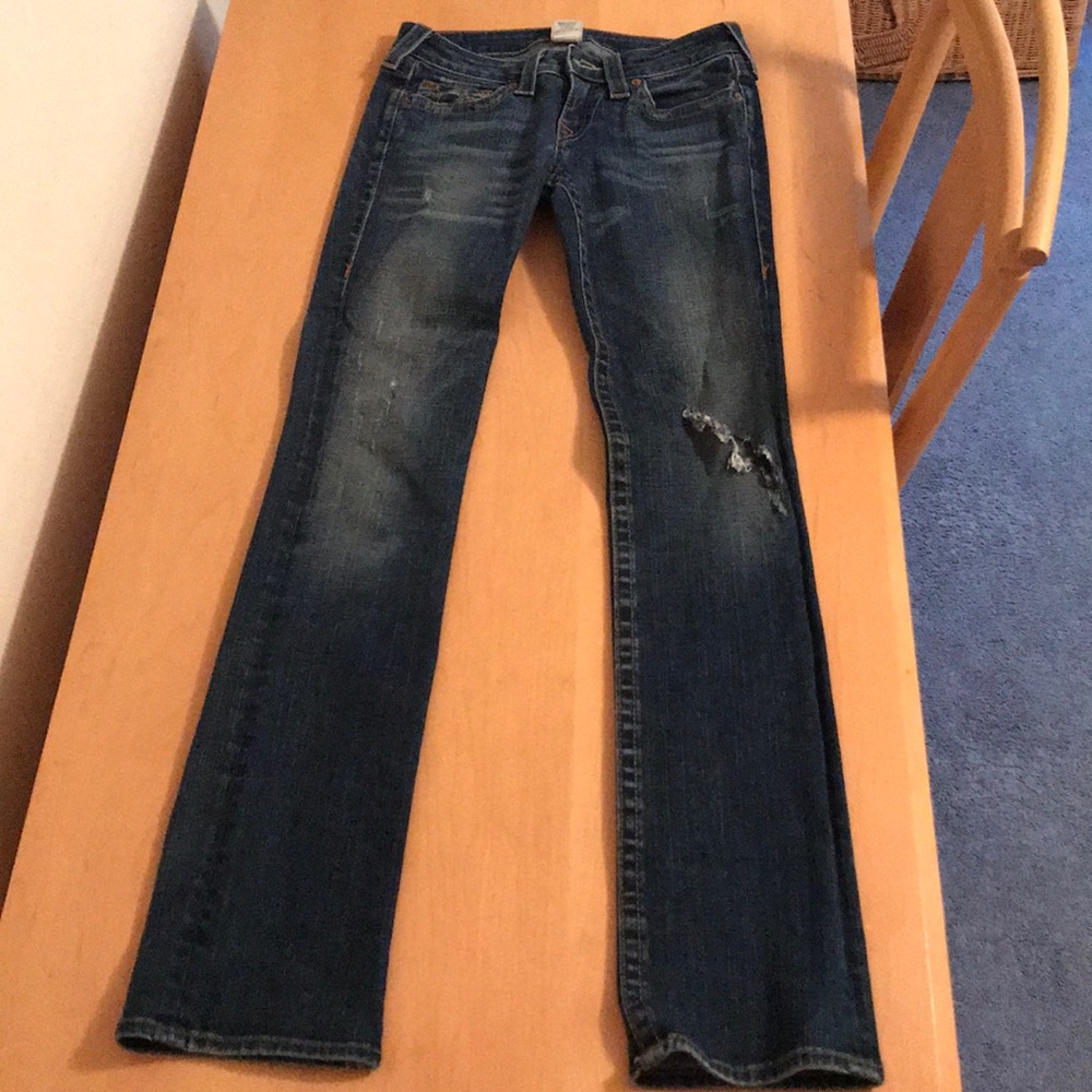 Awesome ripped jeans!